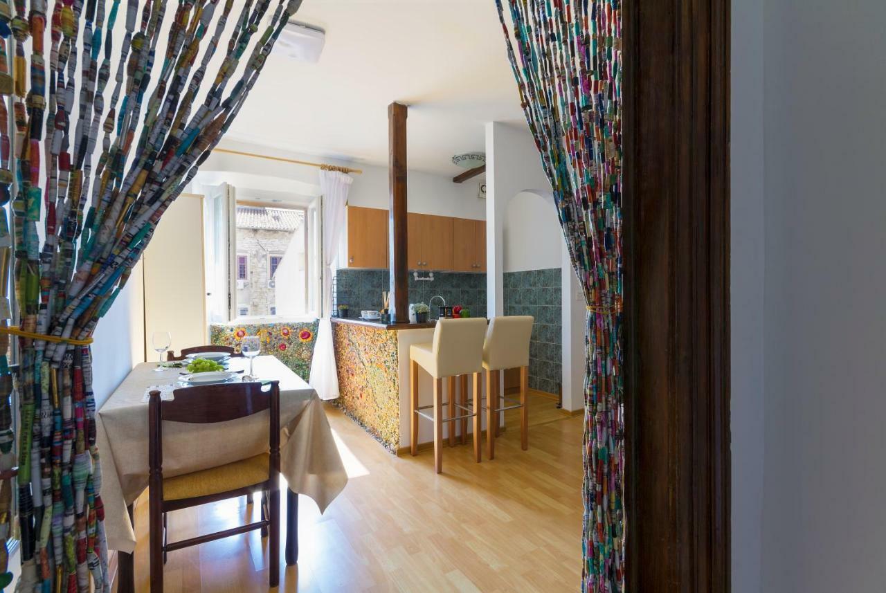 Studio Apartman Ela Pula Zewnętrze zdjęcie