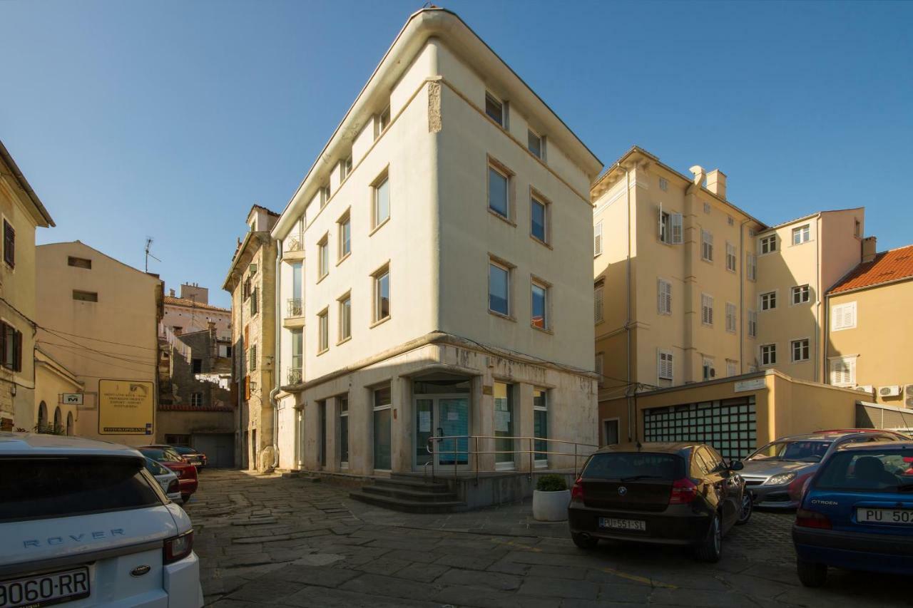 Studio Apartman Ela Pula Zewnętrze zdjęcie